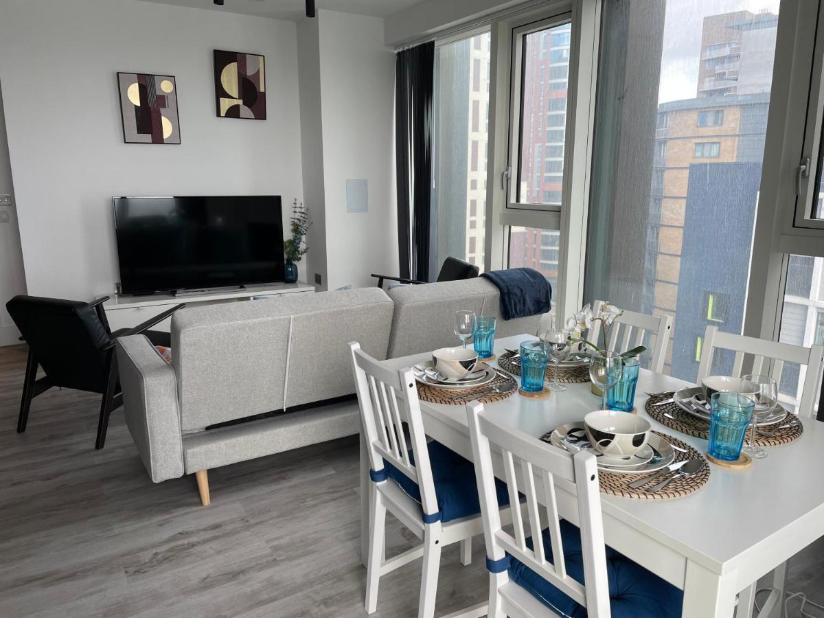 Appartement One West Point , Icon Tower Londen