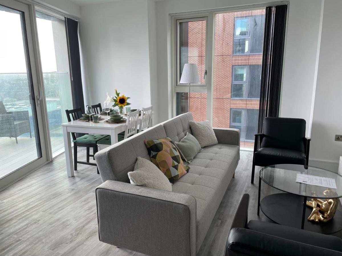 One West Point , Icon Tower Appartement Londen
